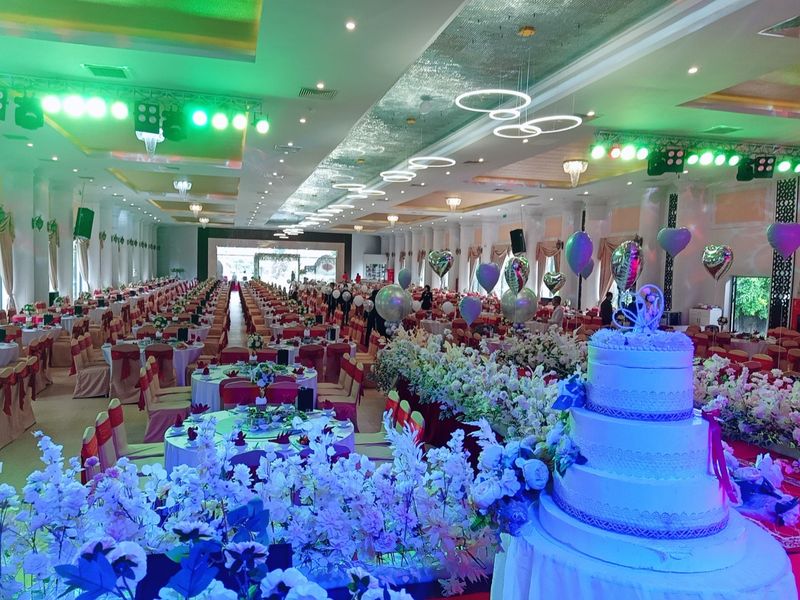 Tiệc cưới