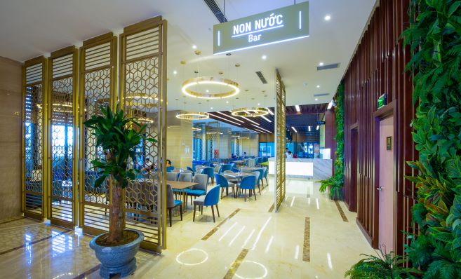 Non Nước Bar