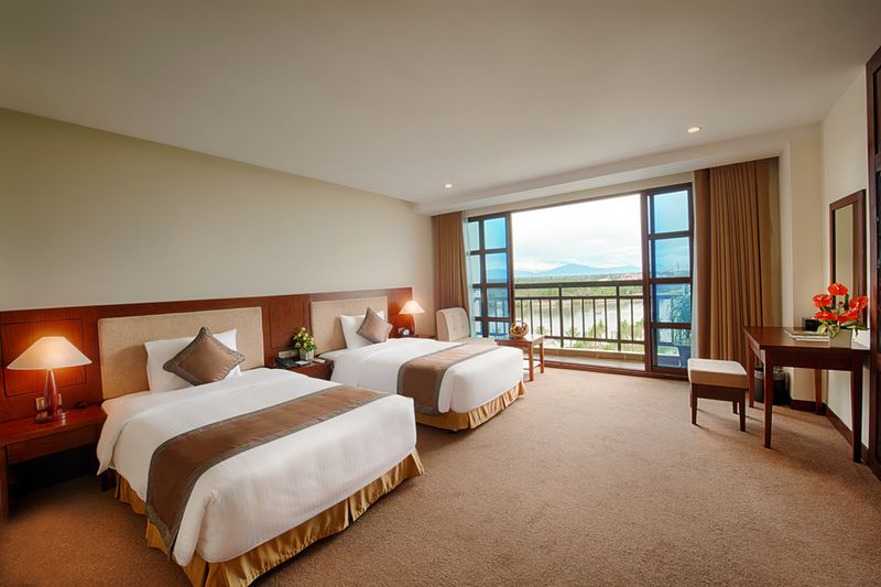 Deluxe Twin River View