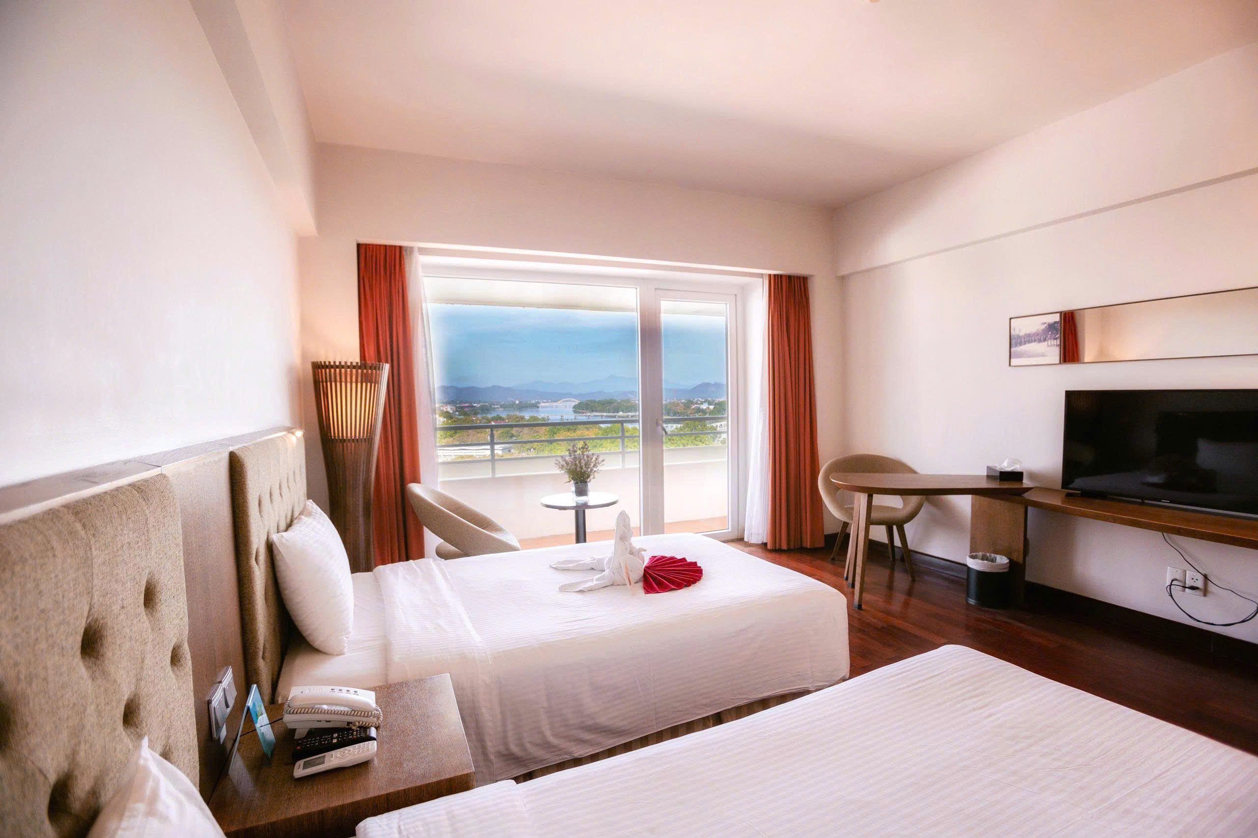 Phòng Deluxe Twin River View