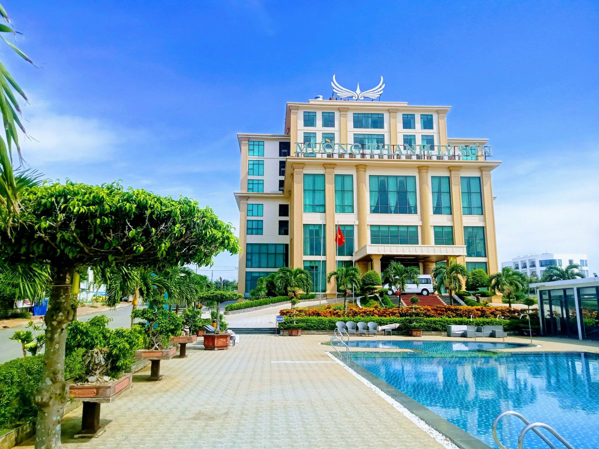 ITE 2025 Nghỉ dưỡng 2N1Đ + 01 Bữa ăn chính dành cho 02 người lớn và 02 trẻ em dưới 6 tuổi