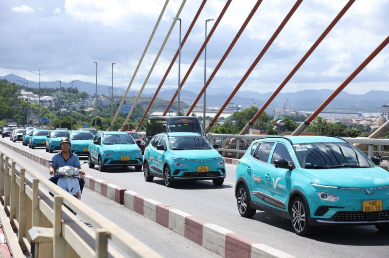 taxi-cong-nghe-ha-long