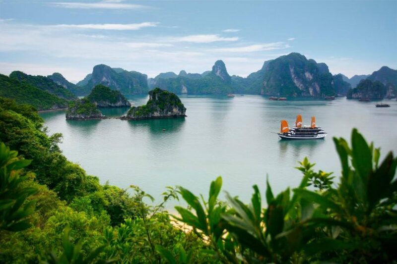 Halong-Bay