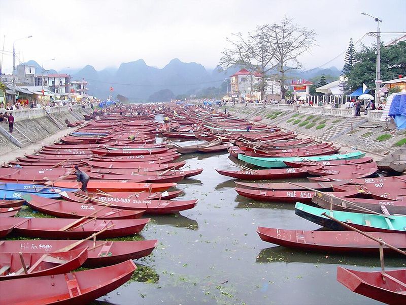 ben-duc-chua-huong