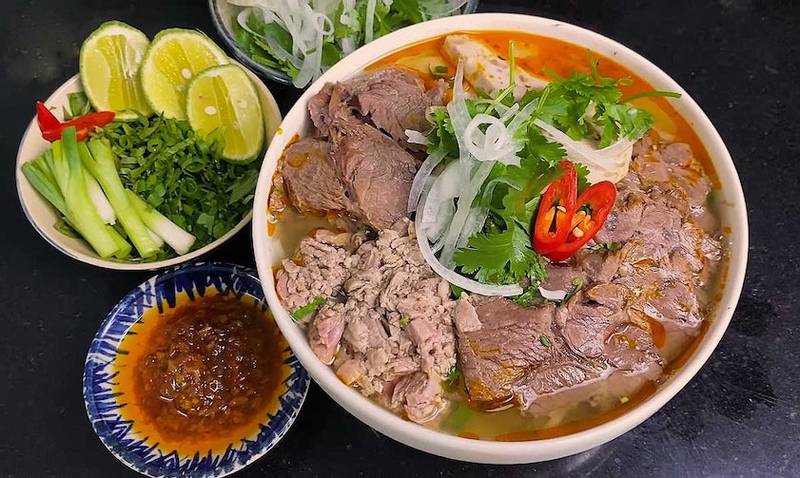 bun-bo-do-trai