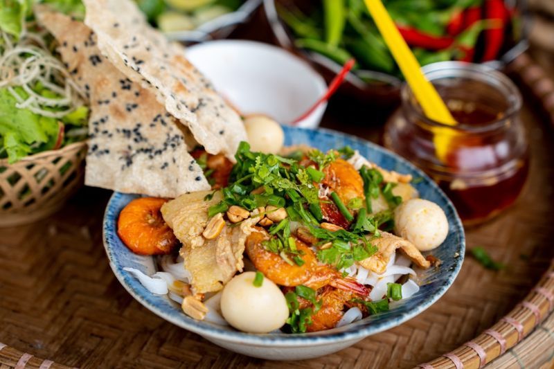 dac-san-mi-quang