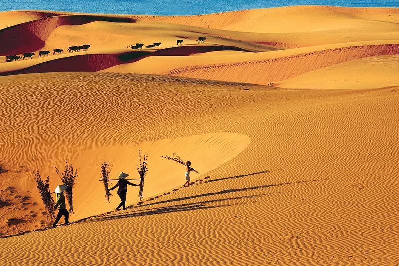 doi-cat-bay-mui-ne