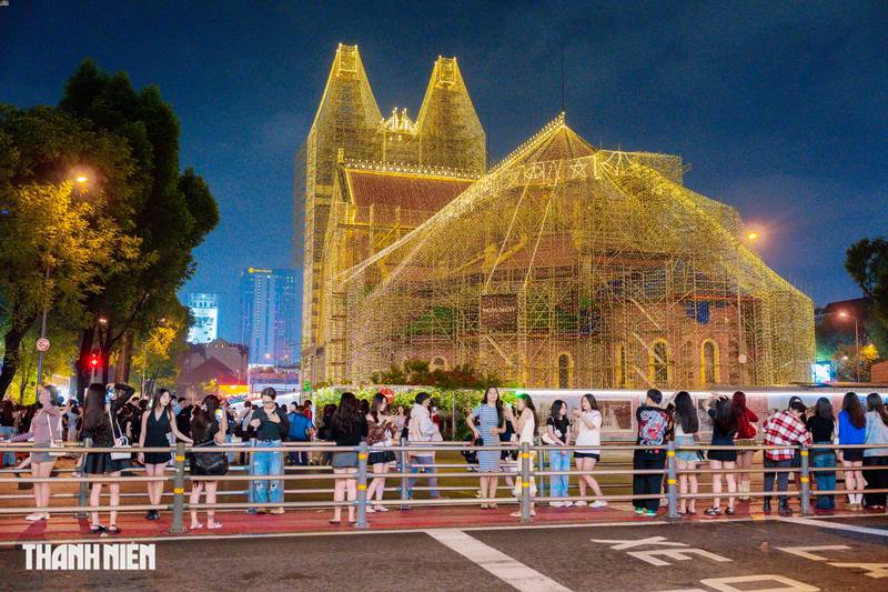 nha-tho-duc-ba-dip-giang-sinh