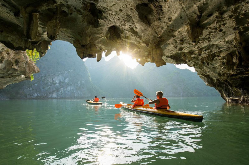 cheo-kayak-vinh-ha-long