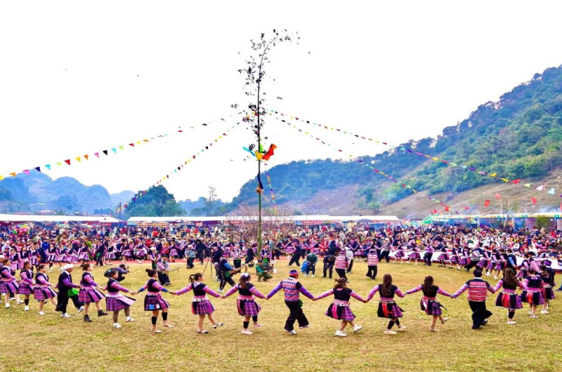 le-hoi-gau-tao