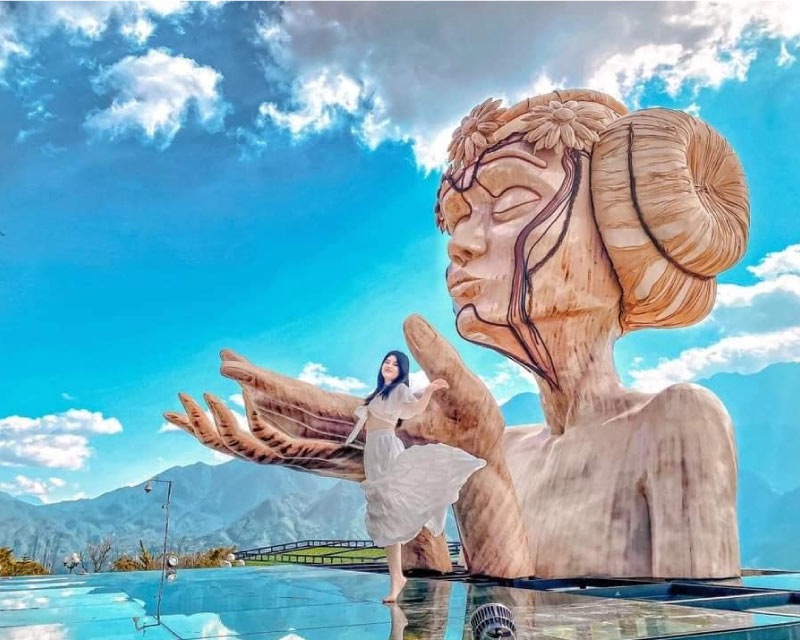 moana-girl-statue