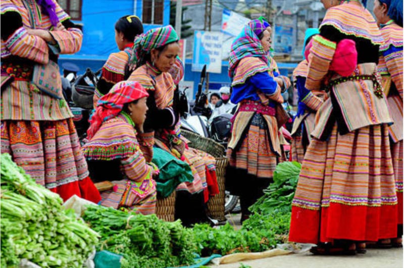 mua-ban-tai-cho-coc-ly